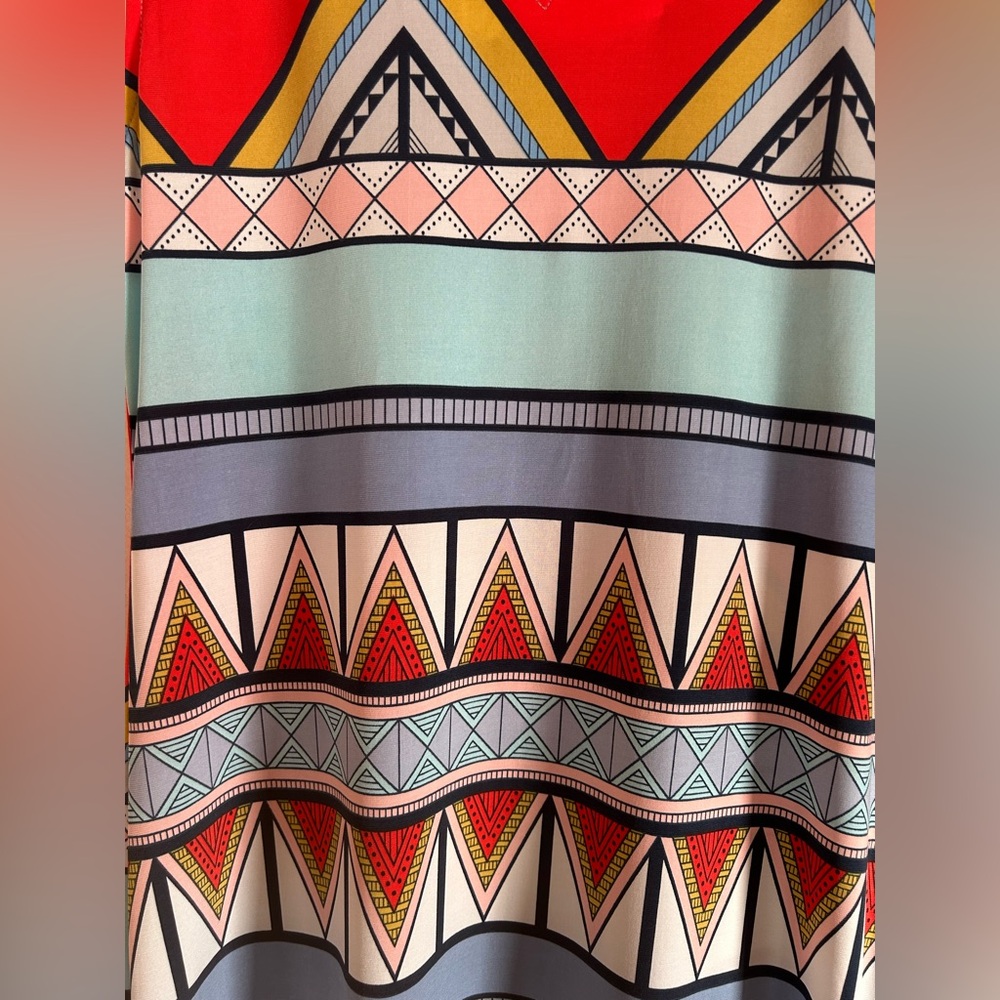 Sleeveless Vneck Shift Dress Size M - Picture 3 of 10
